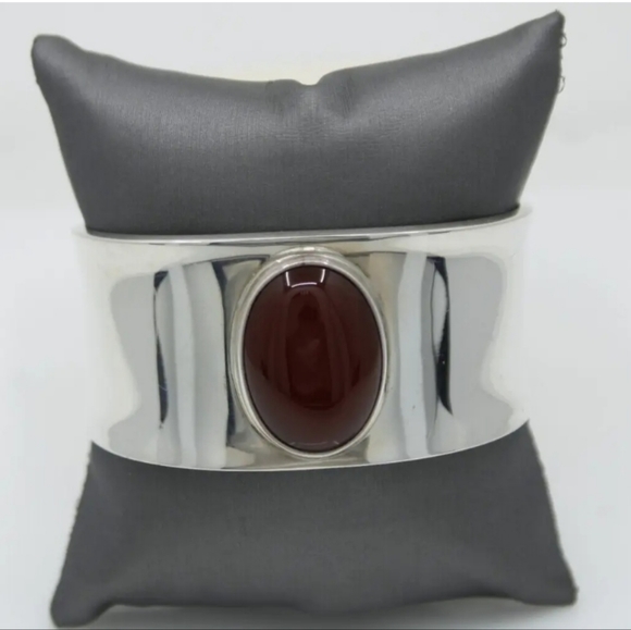 .925 sterling silver taxco signed  "cii" carnelian cuff bought in 🇲🇽 mexico - Picture 1 of 5